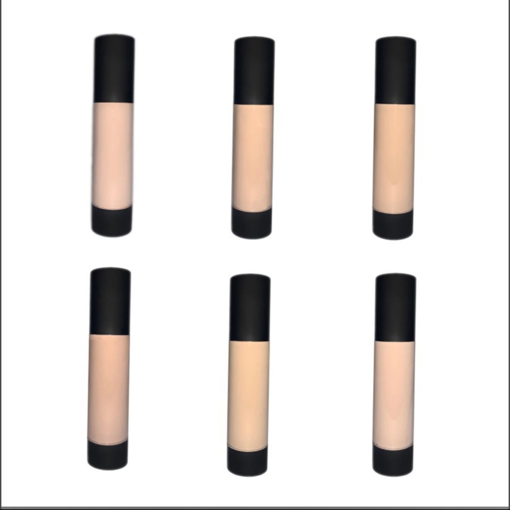 Tinted moisturizer kit